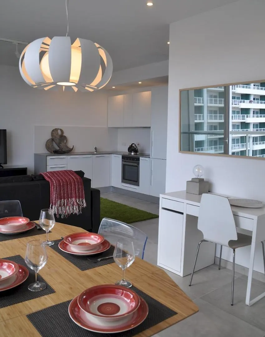 Modern Seaview Apartment In A Prime Location Sliema 0*,