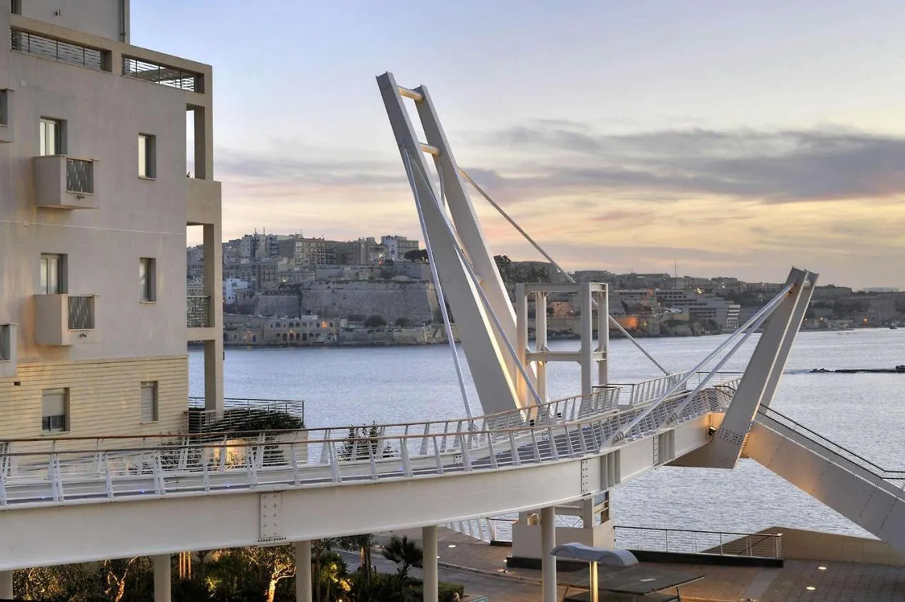 Modern Seaview Apartment In A Prime Location Sliema Malta