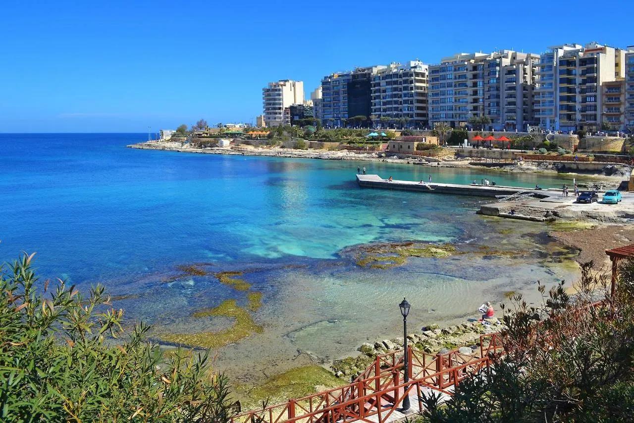 Modern Seaview Apartment In A Prime Location Sliema 0*,  Malta